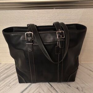 Coach Black Leather Shoulder Bag Y2K